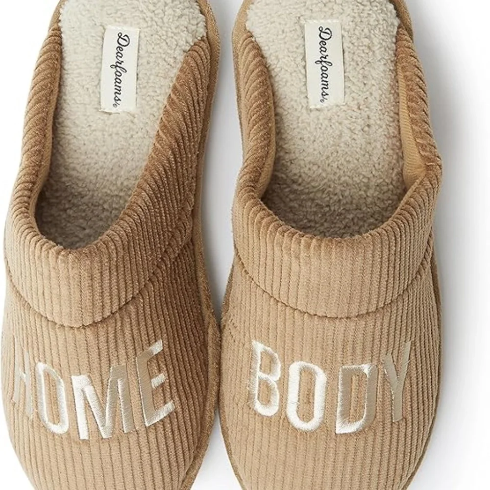 Dearfoams Men's Pull On Padded Memory Foam Slippers in Size L “Home Body” Print - Picture 1 of 5